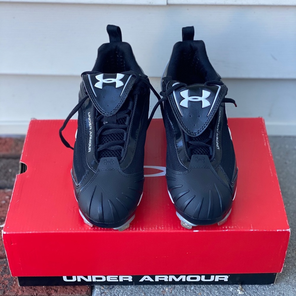 Brand New Under Armour Laser II St Womens